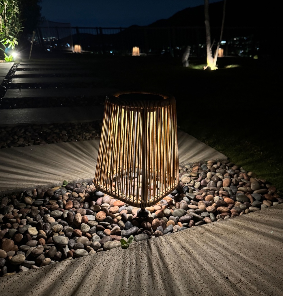 Lámpara de exterior Lúa c/n panel solar