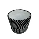Macetero cemento líneas negro 12cm